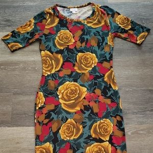 Julia fitted LuLaRoe knit dress